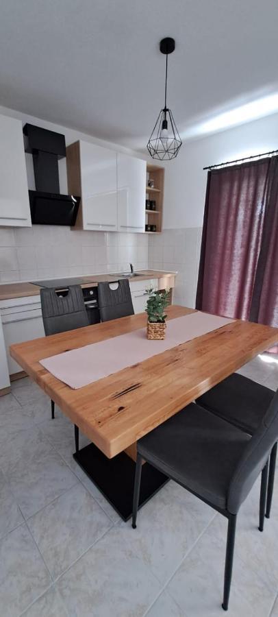 Apartment Anchor Celina Εξωτερικό φωτογραφία